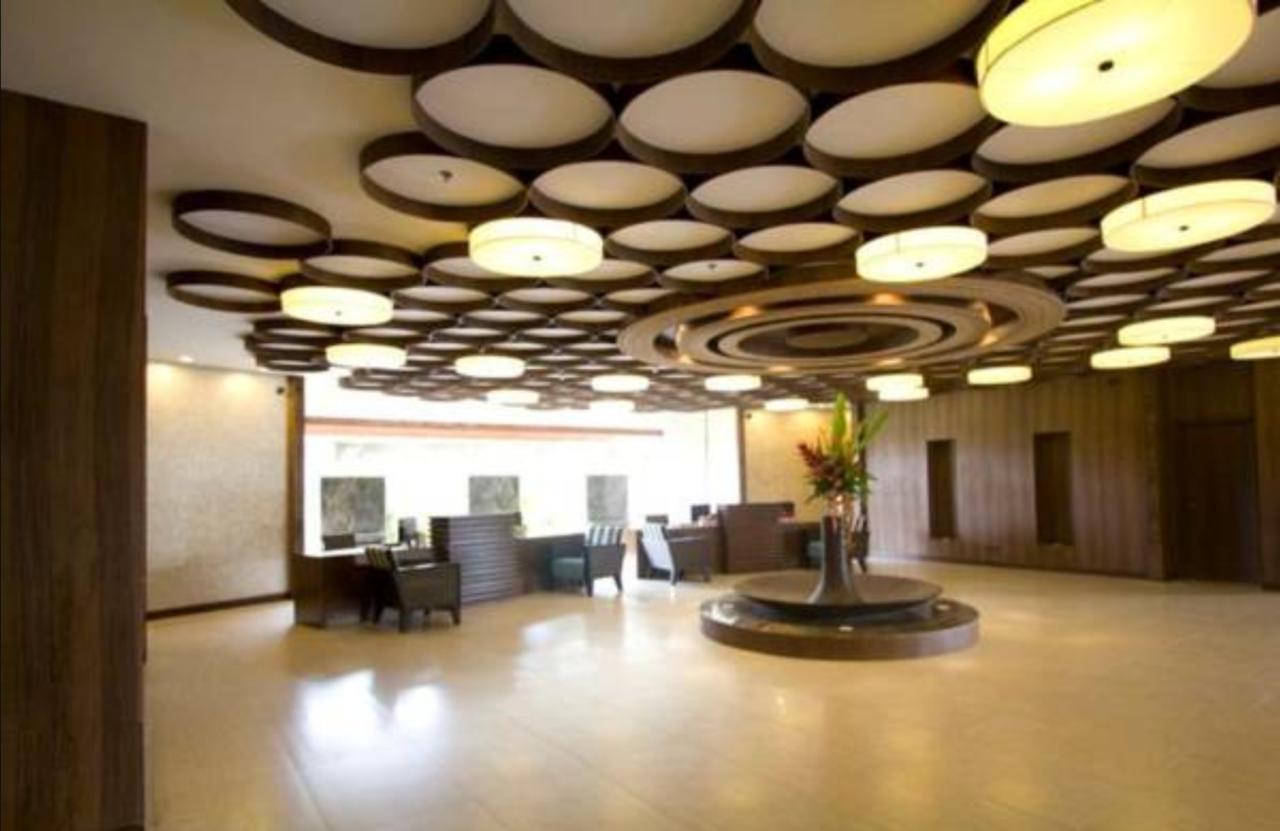 The Bellevue Resort Đảo Đảo Panglao Ngoại thất bức ảnh The lobby of the hotel