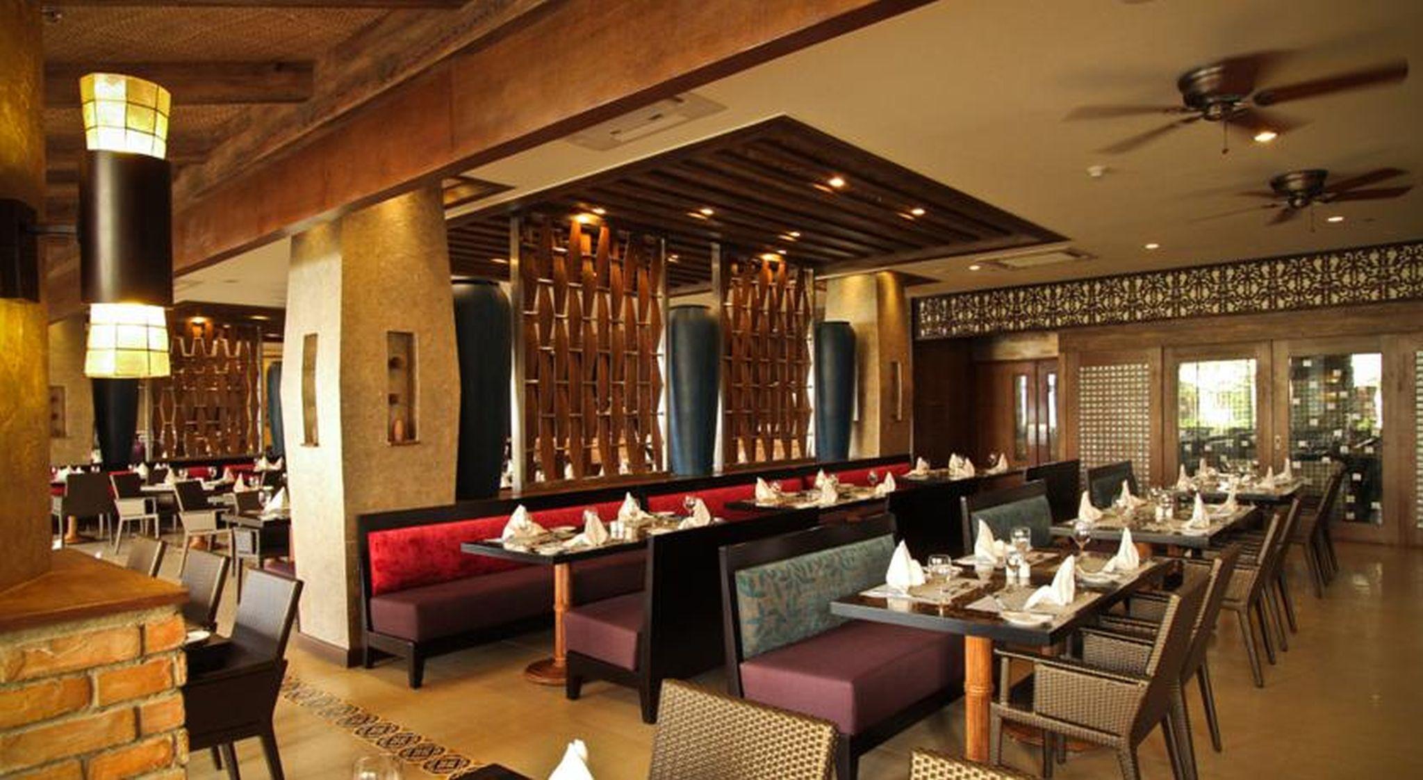 The Bellevue Resort Đảo Đảo Panglao Ngoại thất bức ảnh The interior of a restaurant